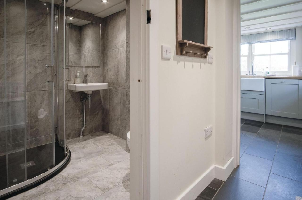 Dollars - 4 Bedroom -