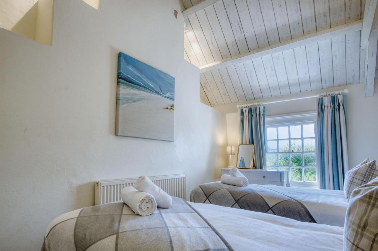 Holiday home Dollars - 4 Bedroom - *